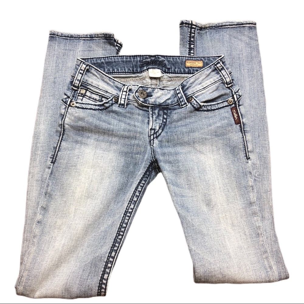 SILVER Jeans Straight Tuesday Style 28